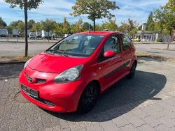 Rot Gebraucht 2007 Toyota Aygo Kleinwagen | 2.490 € (Fairer Preis)