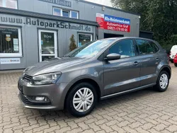 Grau Gebraucht 2016 VW Polo Trendline Limousine | 6.699 € (Fairer Preis)