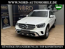 Manufaktur diamantweiß (metallic) Gebraucht 2021 Mercedes GLC220 SUV | 32.450 € (Guter Preis)