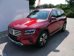 Patagonienrot metallic Gebraucht 2025 Mercedes 200 Advanced Limousine | 45.179 €