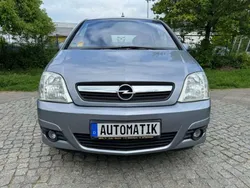 Silber Gebraucht 2009 Opel Meriva Edition Van / Kleinbus | 4.990 € (Etwas zu teuer)