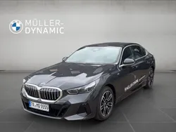 Sophistograu brillanteffekt Gebraucht 2024 BMW 520 M Sport Limousine | 48.950 € (Fairer Preis)