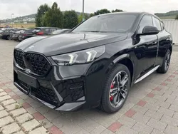Saphirschwarz metallic Neu 2025 BMW X2 M Sport SUV | 49.899 € (Guter Preis)