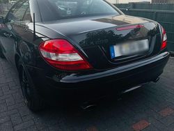 Schwarz Gebraucht 2004 Mercedes SLK200 Cabrio | 8.600 €