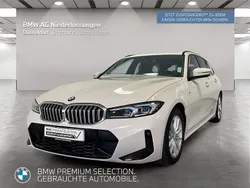 Weiß Gebraucht 2024 BMW 330 Comfort Edition Kombi | 46.999 € (Fairer Preis)