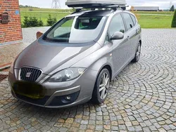 Grau Gebraucht 2013 Seat Altea Style Van / Kleinbus | 6.499 € (Teuer)