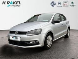 Silber Gebraucht 2017 VW Polo Trendline Limousine | 6.950 € (Guter Preis)