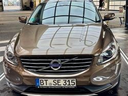 Gold Gebraucht 2017 Volvo XC60 SUV | 13.999 € (Guter Preis)
