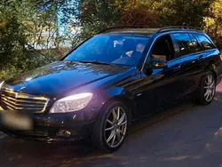 Schwarz Gebraucht 2011 Mercedes C180 Kombi | 4.000 €