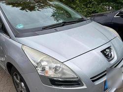 Silber Gebraucht 2012 Peugeot 5008 Van / Kleinbus | 5.350 €