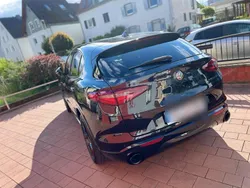 Schwarz Gebraucht 2023 Alfa Romeo Stelvio SUV | 42.500 €