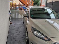 Braun Gebraucht 2015 Ford Focus Titanium Kombi | 8.300 € (Etwas zu teuer)