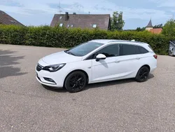 Weiß Gebraucht 2017 Opel Astra Innovation Kombi | 8.999 € (Guter Preis)