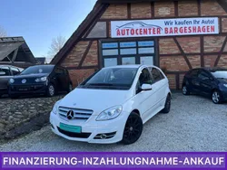 Weiß Gebraucht 2011 Mercedes B180 Van / Kleinbus | 6.550 € (Fairer Preis)