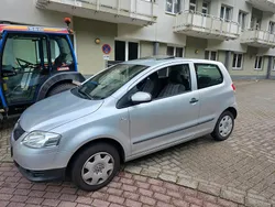 Silber Gebraucht 2006 VW Fox Kleinwagen | 2.100 €