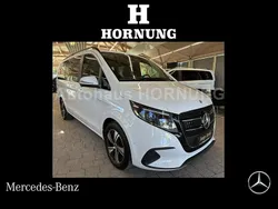 Bergkristallweiß metallic Gebraucht 2024 Mercedes V250 Style Van / Kleinbus | 65.900 € (Superpreis)