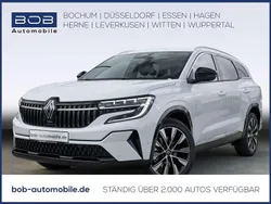 Perlmuttweiß (weiß) Gebraucht 2024 Renault Espace Techno Van / Kleinbus | 35.777 € (Teuer)