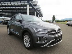 Grau Gebraucht 2024 VW T-Roc Style SUV | 31.800 € (Fairer Preis)