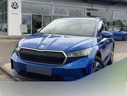 Race blue metallic Gebraucht 2022 Skoda Enyaq iV SUV | 28.990 € (Fairer Preis)
