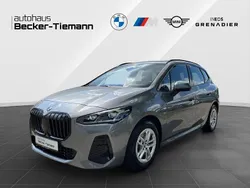Skyscraper grau Gebraucht 2024 BMW 220 Active Tourer M Sport Van / Kleinbus | 35.907 € (Etwas zu teuer)