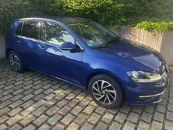 Blau Gebraucht 2018 VW Golf VII Limousine | 15.200 € (Guter Preis)