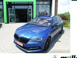 Blau (raceblau metallic) Gebraucht 2021 Skoda Superb SportLine Kombi | 31.390 € (Fairer Preis)