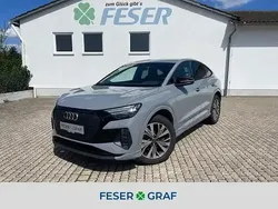 Kieselgrau Gebraucht 2022 Audi Q4 Sportback e-tron Ambiente SUV | 27.980 € (Fairer Preis)
