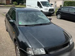 Schwarz Gebraucht 1998 Audi A3 Kleinwagen | 1.000 € (Superpreis)