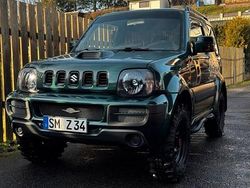 Grün Gebraucht 2009 Suzuki Jimny SUV | 13.500 €