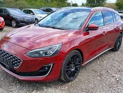 Rot Gebraucht 2019 Ford Focus Vignale Limousine | 13.777 € (Fairer Preis)