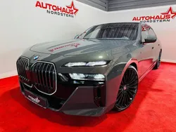 Grau Gebraucht 2023 BMW 740 M Sport Limousine | 99.990 € (Etwas zu teuer)