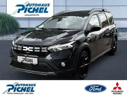 Grau(metallic) Gebraucht 2022 Dacia Jogger Comfort Van / Kleinbus | 19.990 € (Fairer Preis)