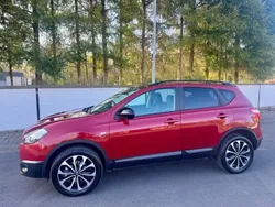Rot Gebraucht 2014 Nissan Qashqai 360º SUV | 9.950 € (Superpreis)