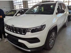 Alpine white (vr296) Gebraucht 2024 Jeep Compass Limited SUV | 23.480 €