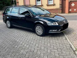 Schwarz Gebraucht 2012 VW Passat Kombi | 4.899 €