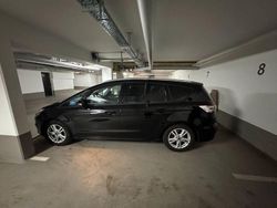 Schwarz Gebraucht 2017 Ford S-MAX S Van / Kleinbus | 15.500 € (Fairer Preis)
