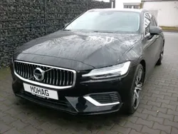 Schwarz Gebraucht 2020 Volvo V60 Inscription Kombi | 28.890 € (Fairer Preis)