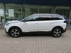 Weiss Gebraucht 2019 Peugeot 5008 Allure Van / Kleinbus | 26.790 € (Teuer)