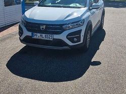 Weiß Gebraucht 2022 Dacia Sandero Essentiel Kleinwagen | 11.800 € (Superpreis)