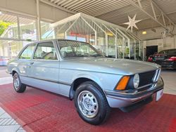 Blau Gebraucht 1984 BMW 318 Limousine | 16.905 €