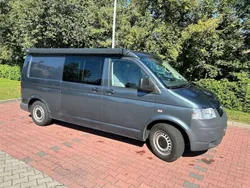 Grau Gebraucht 2010 VW T5 Van | 33.000 €