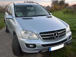 Blau Gebraucht 2005 Mercedes ML280 SUV | 22.500 €