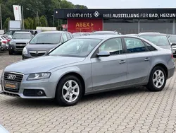 Grau Gebraucht 2010 Audi A4 Attraction Limousine | 5.999 € (Fairer Preis)