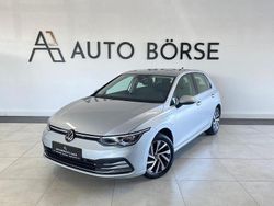 Silber Gebraucht 2021 VW Golf VIII Style Limousine | 17.890 € (Guter Preis)