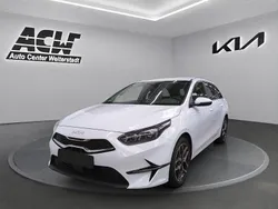 Weiß Gebraucht 2024 Kia Ceed Sportswagon Spirit Kombi | 24.876 € (Guter Preis)