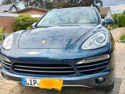 Blau Gebraucht 2011 Porsche Cayenne SUV | 22.555 € (Fairer Preis)