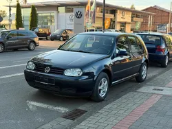 Schwarz Gebraucht 1998 VW Golf IV Kleinwagen | 1.899 € (Fairer Preis)