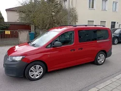 Rot Gebraucht 2021 VW Caddy Maxi Van / Kleinbus | 17.899 € (Teuer)