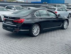 Schwarz Gebraucht 2016 BMW 730 Performance Limousine | 21.900 € (Fairer Preis)