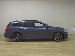 Blau Gebraucht 2021 Ford Focus ST-Line Kombi | 13.880 € (Guter Preis)